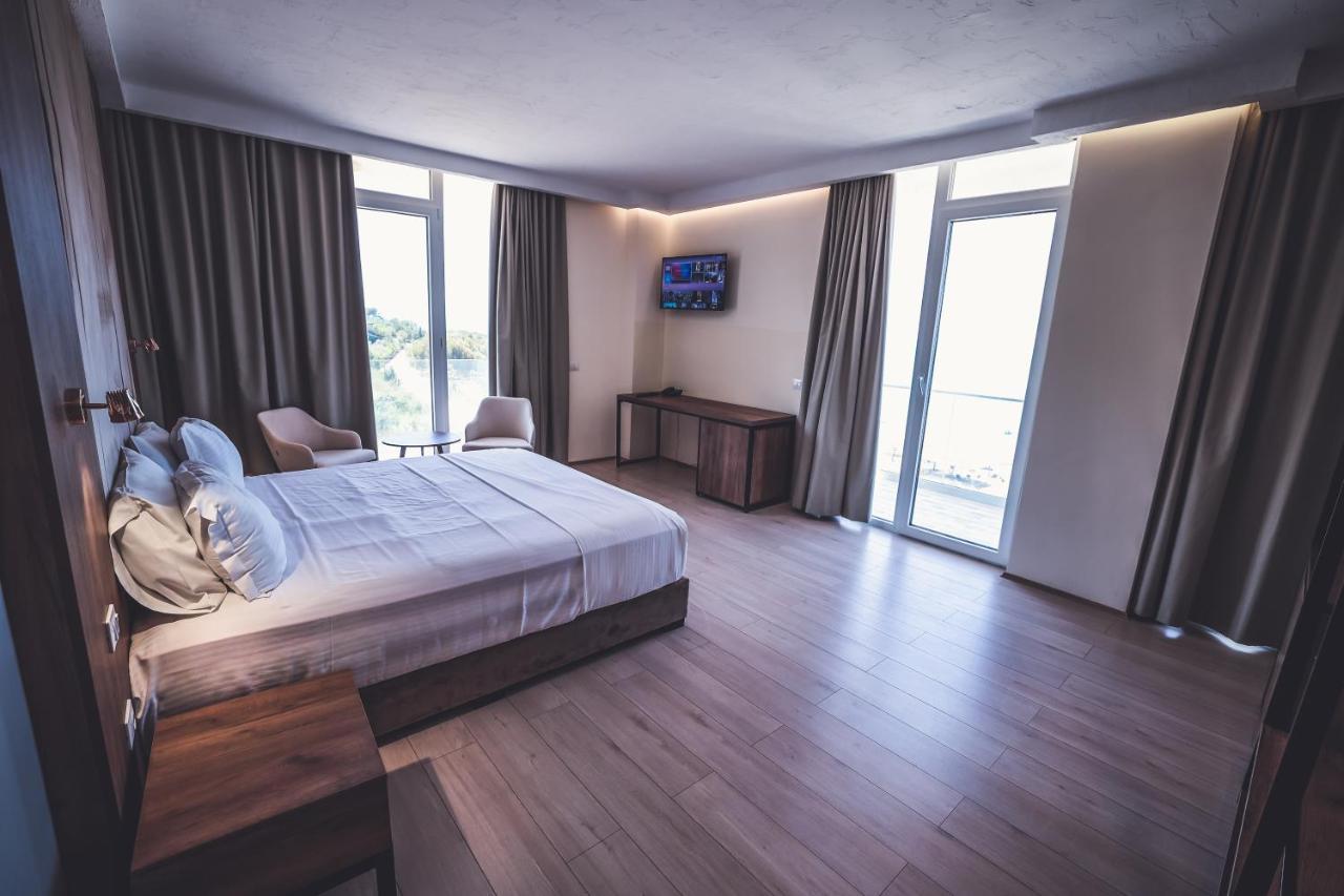 Aria Hotel Golem (Tirana)